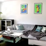 Ecocube 142 - Balkon, 3zimmer, Schlafsofa, Waschmaschine, Backofen, 6pers