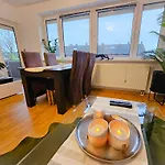 Ecocube 142 - Balkon, 3zimmer, Schlafsofa, Waschmaschine, Backofen, 6pers Apartmán