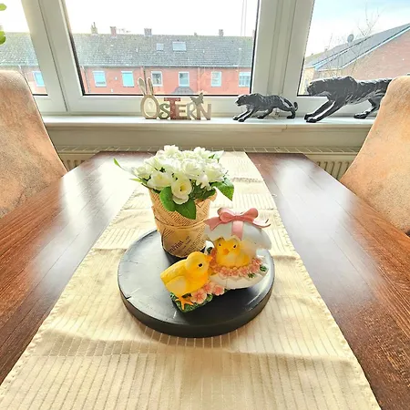 Ecocube 142 - Balkon, 3zimmer, Schlafsofa, Waschmaschine, Backofen, 6pers *